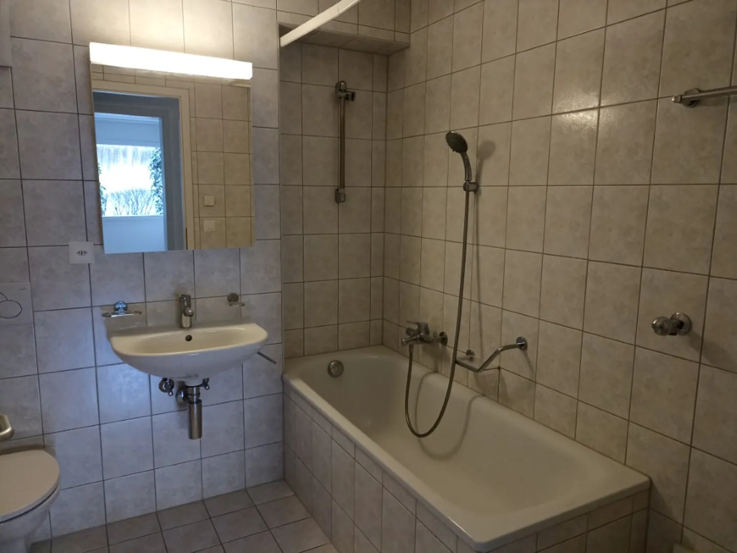 Appartamento moderno con terrazza - Foto 5 di 6