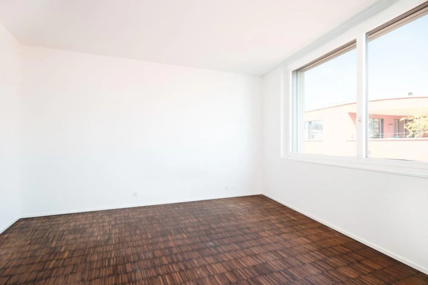 Modern penthouse apartment in the heart of Lucerne! - Photo 3 of 9