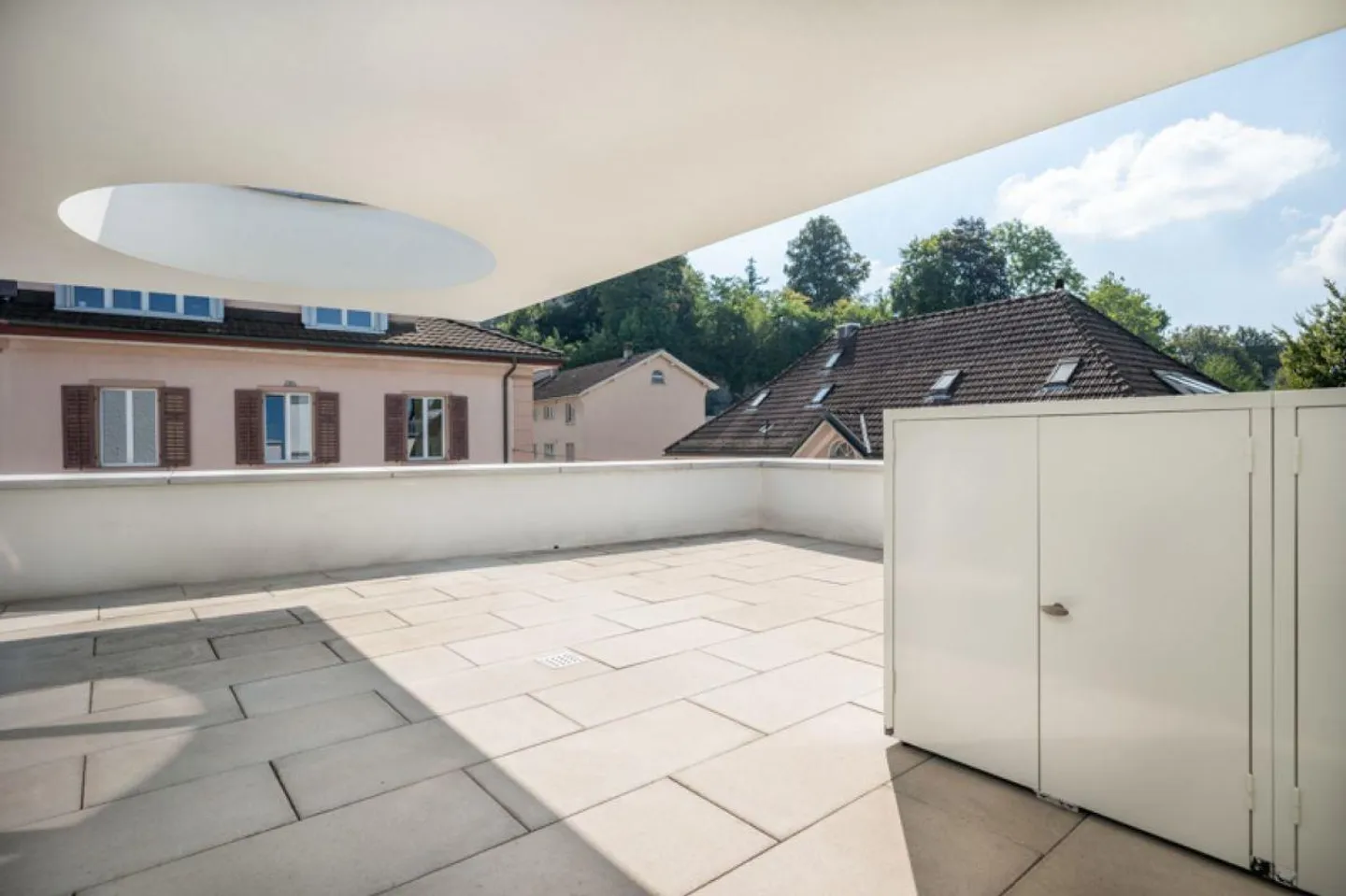 Modern penthouse apartment in the heart of Lucerne! - Photo 7 of 9