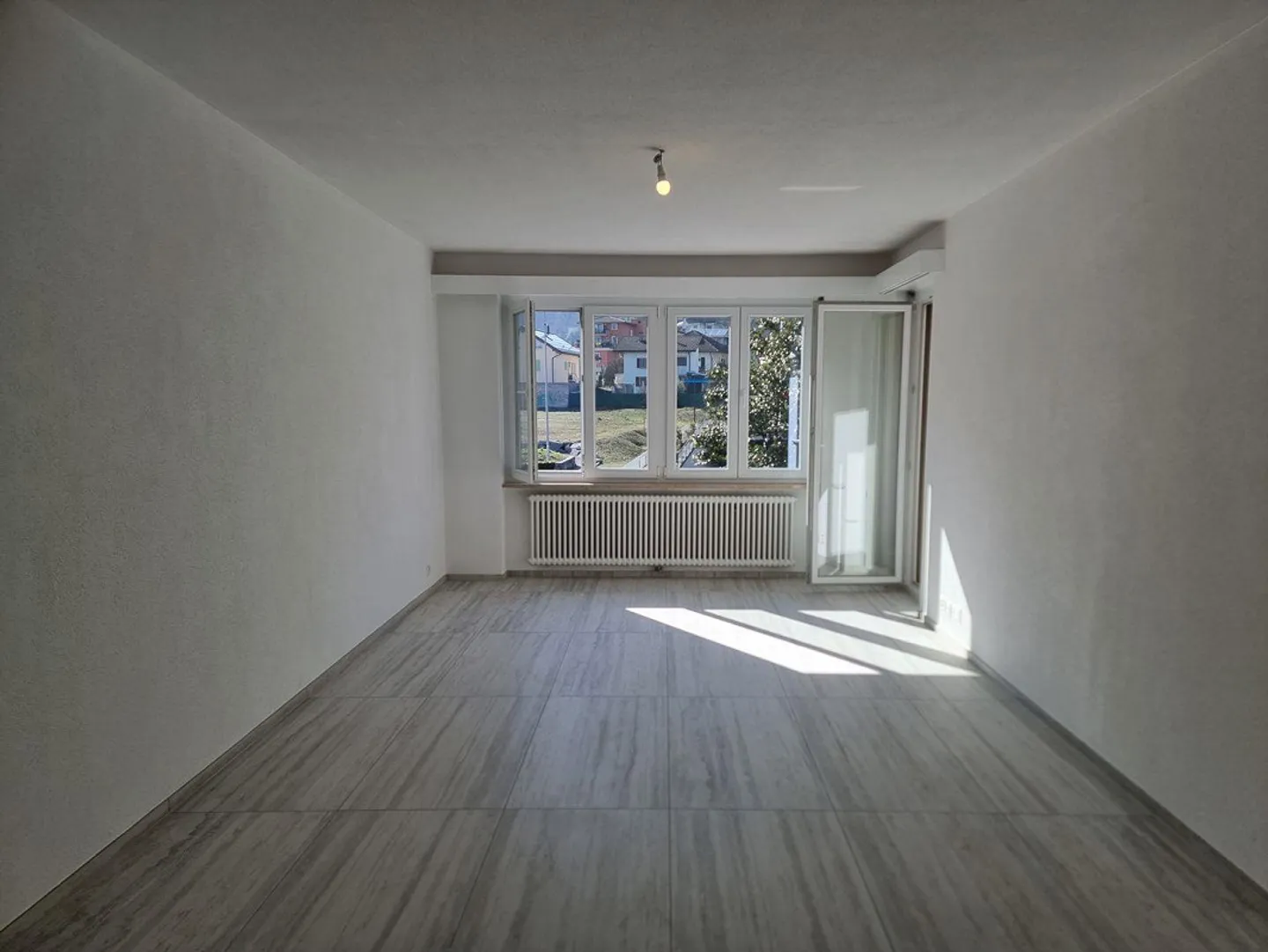 Renovierte Wohnung mit Balkon - Foto 5 von 13