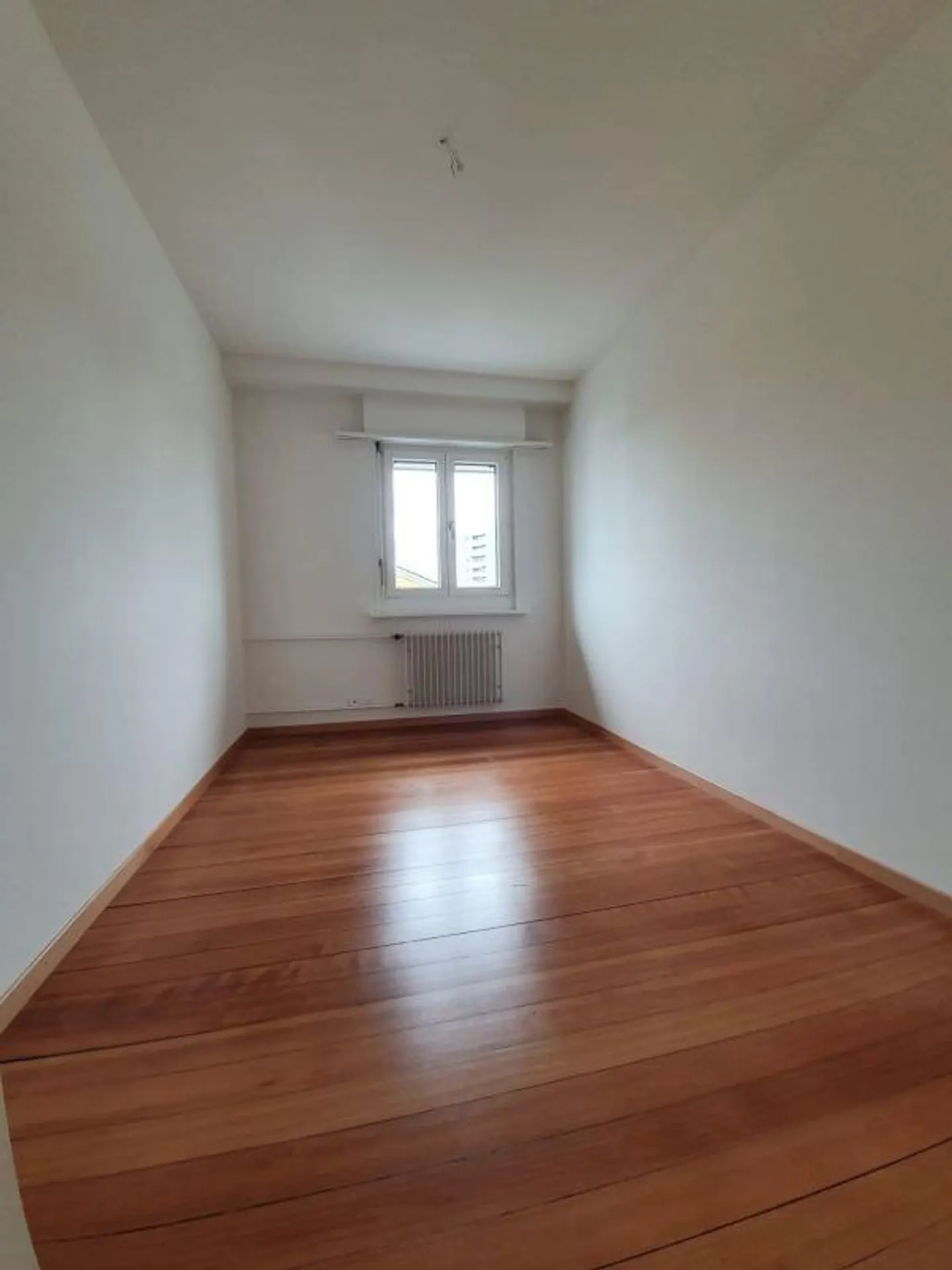 Gemütliche 5.5-Zimmer-Wohnung in Seebach - Foto 4 von 13