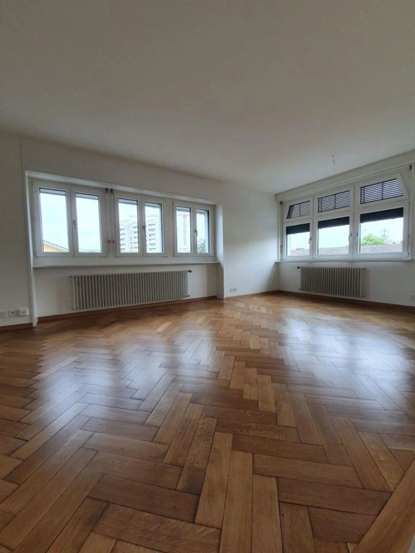 Gemütliche 5.5-Zimmer-Wohnung in Seebach - Foto 5 von 13