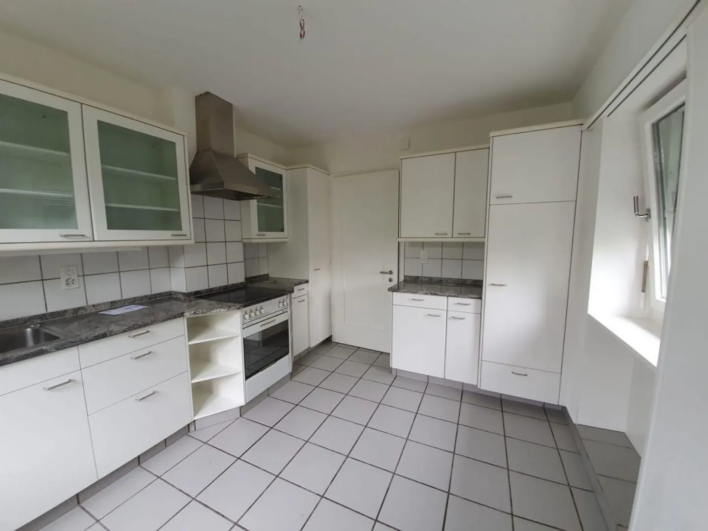 Gemütliche 5.5-Zimmer-Wohnung in Seebach - Foto 6 von 13