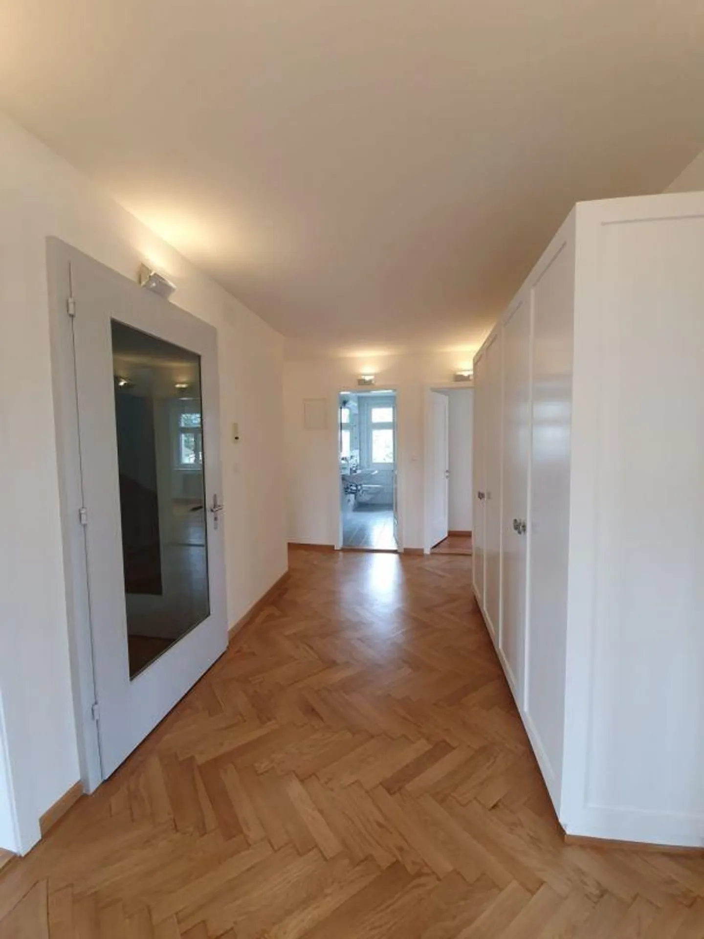 Gemütliche 5.5-Zimmer-Wohnung in Seebach - Foto 1 von 13