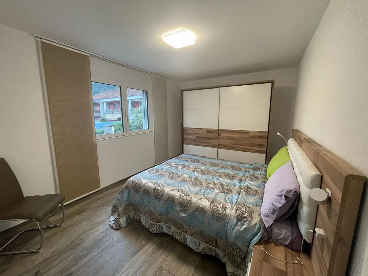 MODERNES UND NEUES 3.5 ZIMMER-APARTMENT MIT 2 PARKPLÄTZEN - Foto 8 von 11