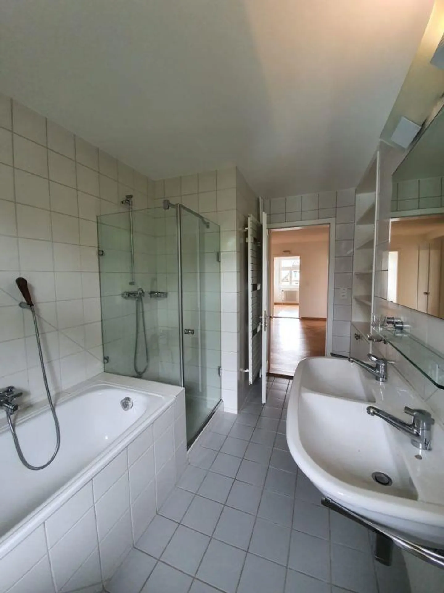 Gemütliche 5.5-Zimmer-Wohnung in Seebach - Foto 8 von 13
