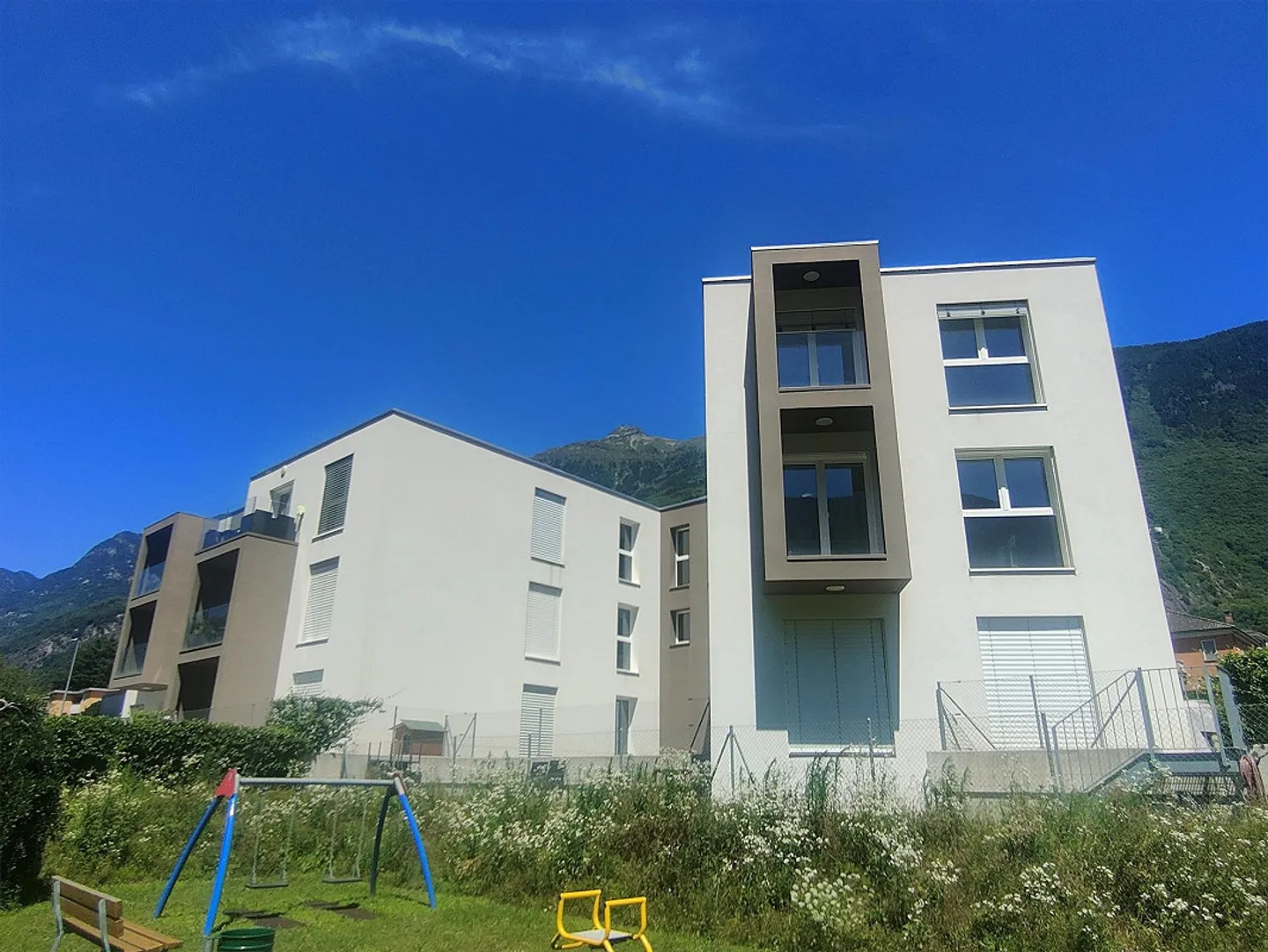 Nouvel appartement de 4,5 pièces à Claro - Photo 3 sur 16