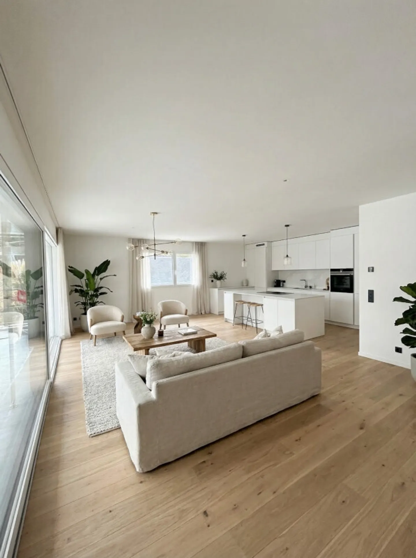 Zeitgemäße Wohnung mit Garten - Foto 1 von 8