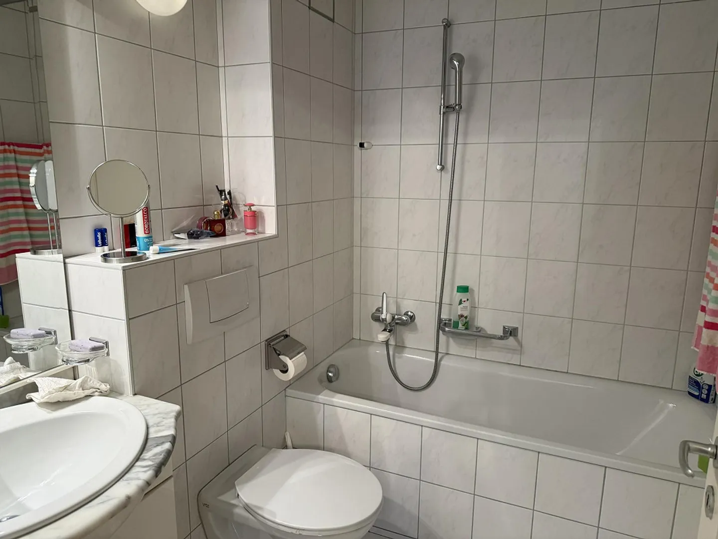 Spacious with two balconies - Photo 7 of 7