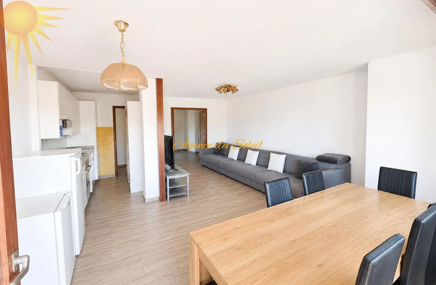 Ideale per un investimento! Appartamento curato di 3,5 locali a sud in zona tranquilla a C - Foto 3 di 9