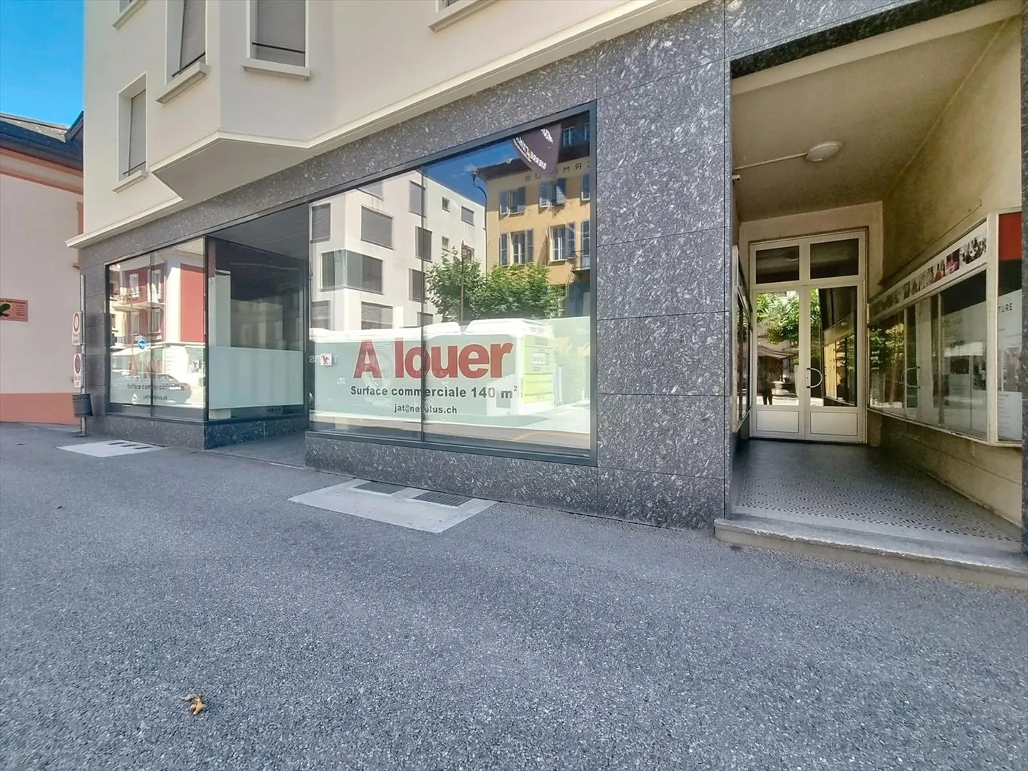 In affitto: spazio commerciale di 163 m² nel cuore di Sierre - Foto 8 di 9