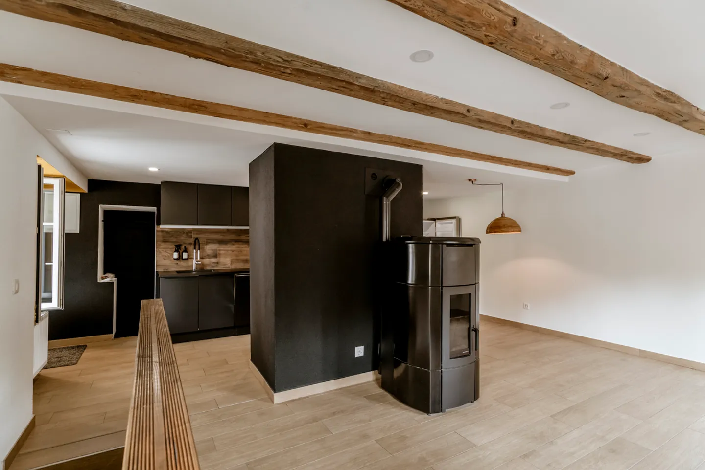 Vollständig renoviertes 4,5-Zimmer-Haus - Foto 1 von 13