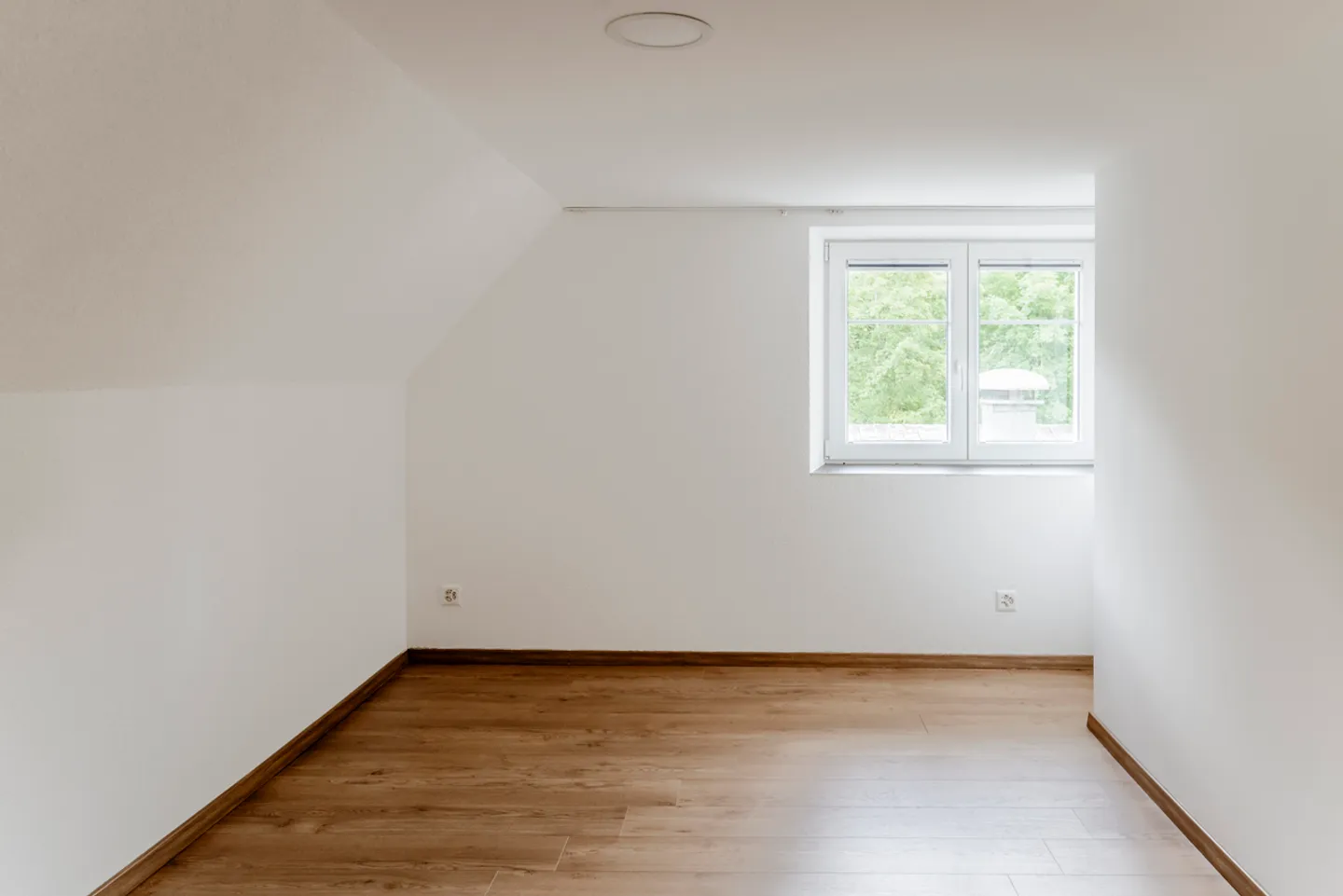 Vollständig renoviertes 4,5-Zimmer-Haus - Foto 9 von 13