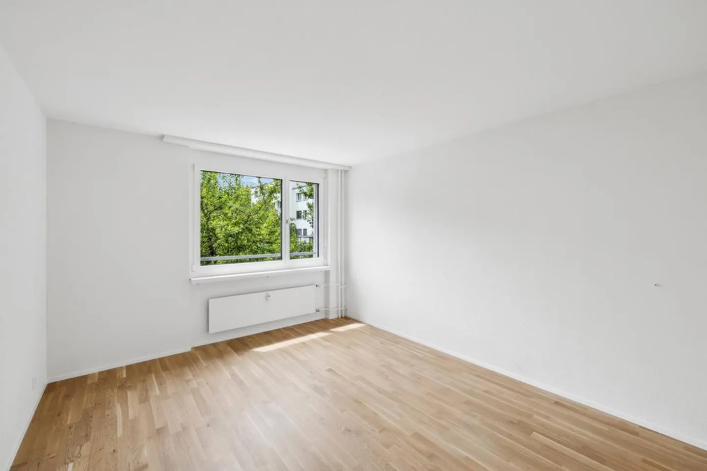 Appartement moderne de 5,5 pièces dans un emplacement central - Photo 8 sur 9