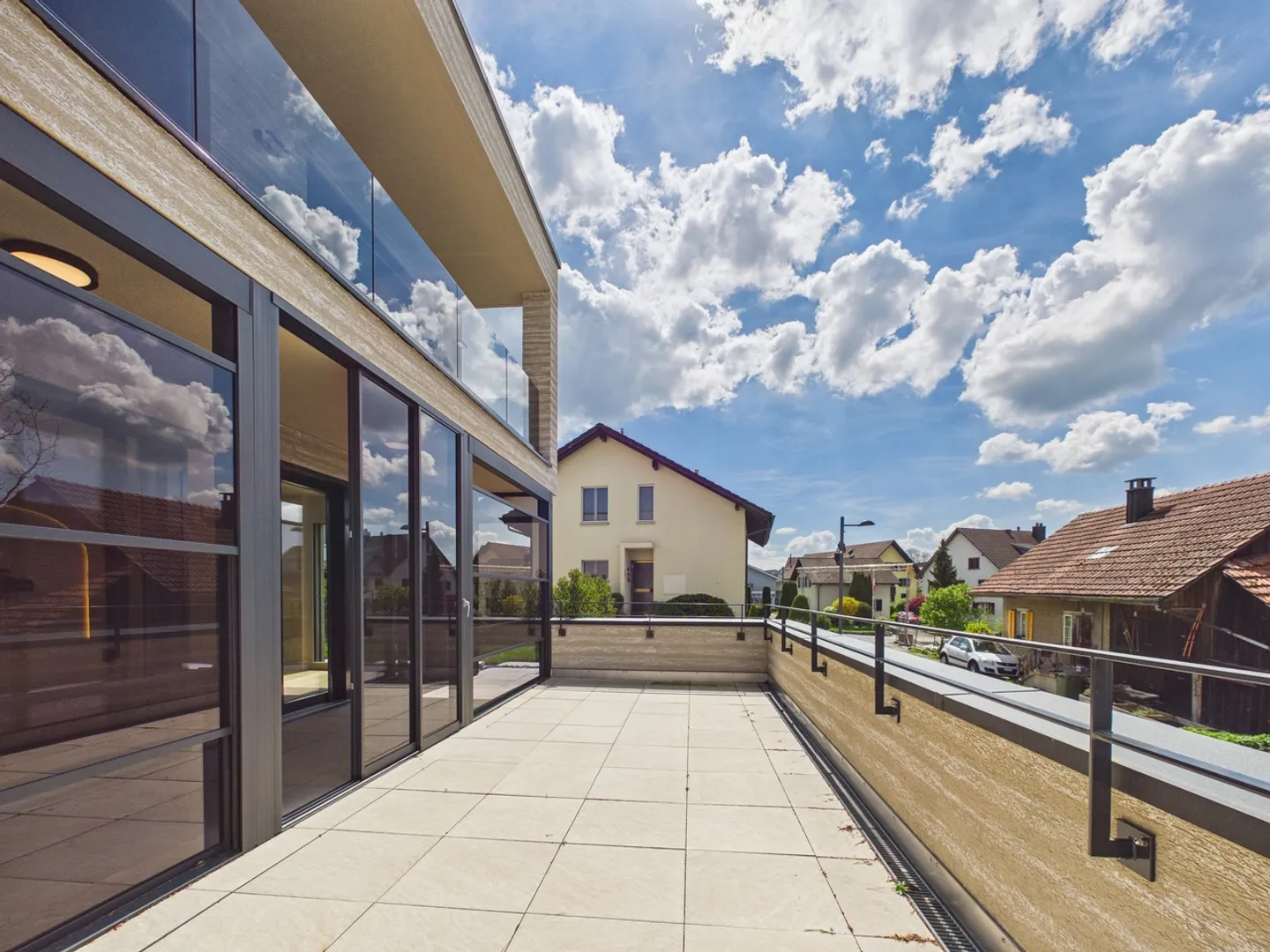 Maison individuelle moderne de 5,5 pièces avec garantie - Photo 8 sur 16
