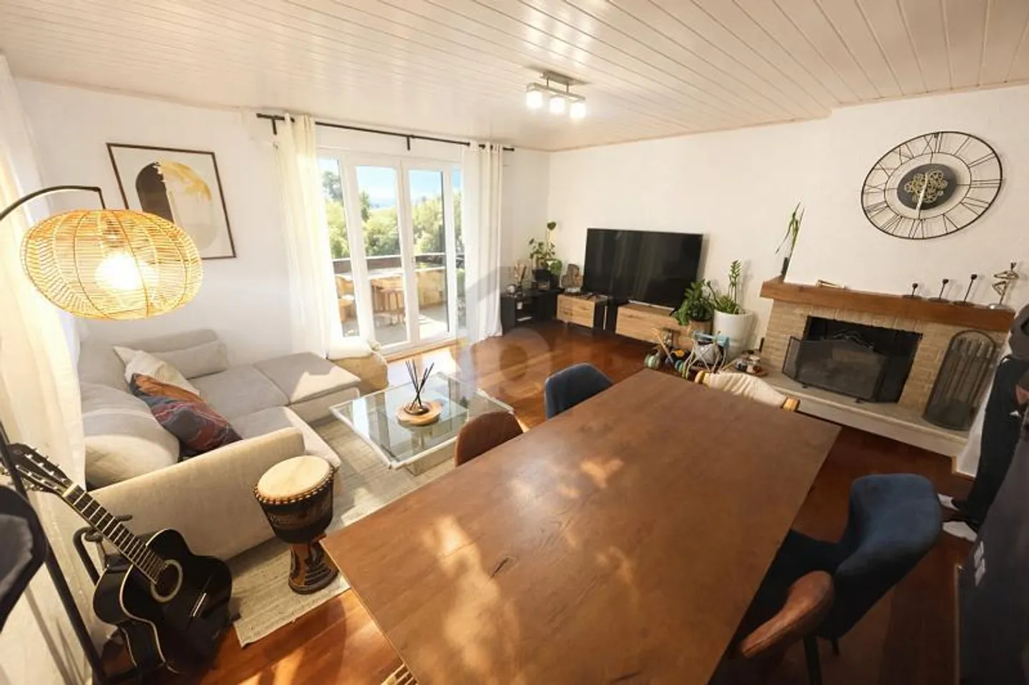 Geräumige Wohnung mit großem Balkon - Foto 2 von 6