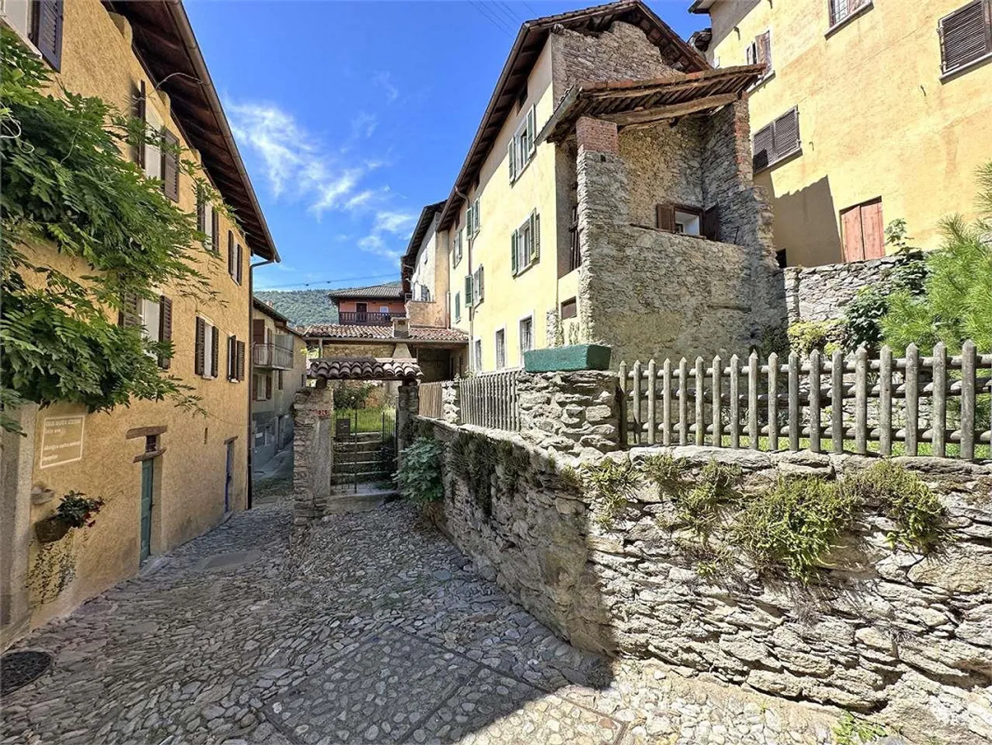 Core House with Private Garden - Photo 13 of 13