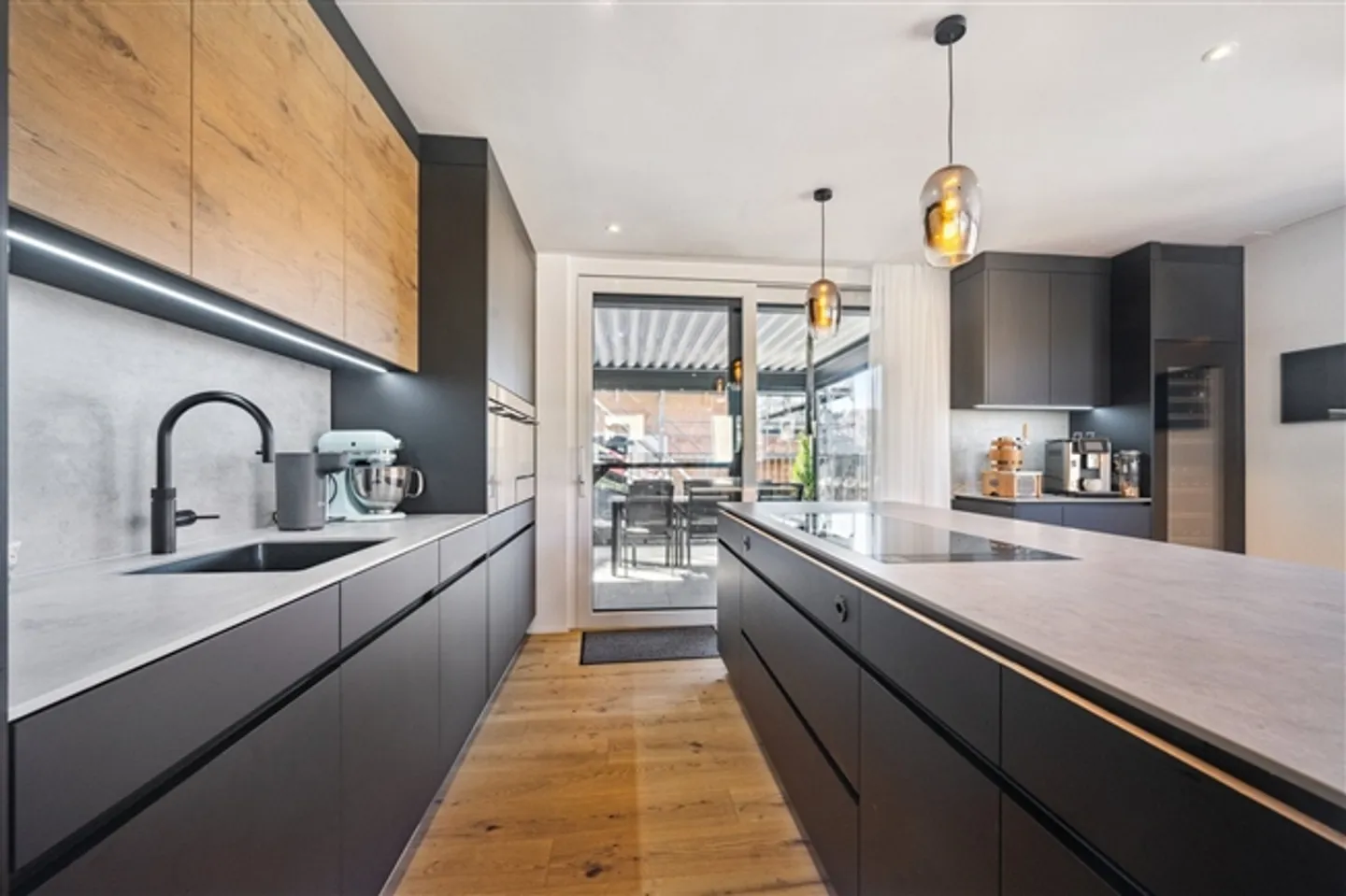 Casa unifamiliare esclusiva in posizione elevata - vivere modernamente in un ambiente naturale - Foto 11 di 13