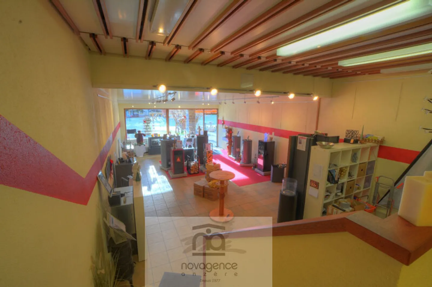 Commercial Space in Anzère - Photo 2 of 13