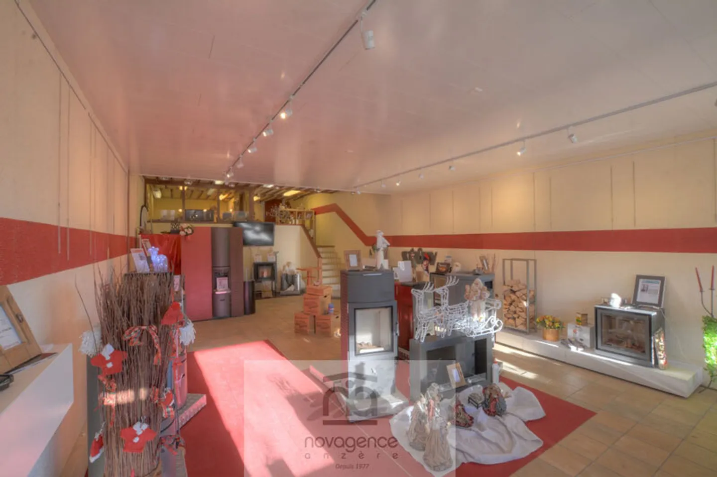 Commercial Space in Anzère - Photo 3 of 13