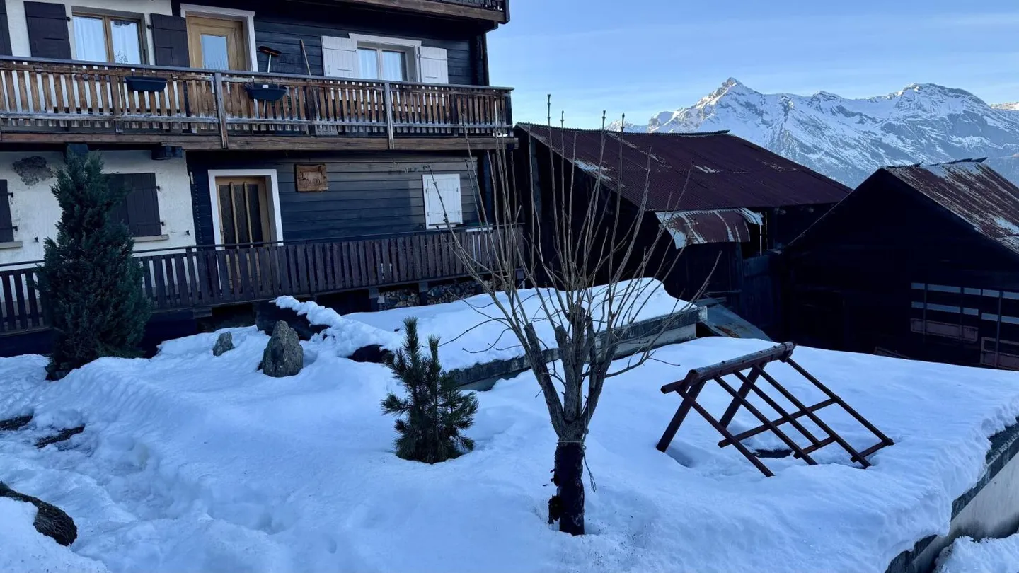 Exklusivität - Wohnung zu renovieren - Großes Potenzial im Herzen des Dorfes - Foto 3 von 12