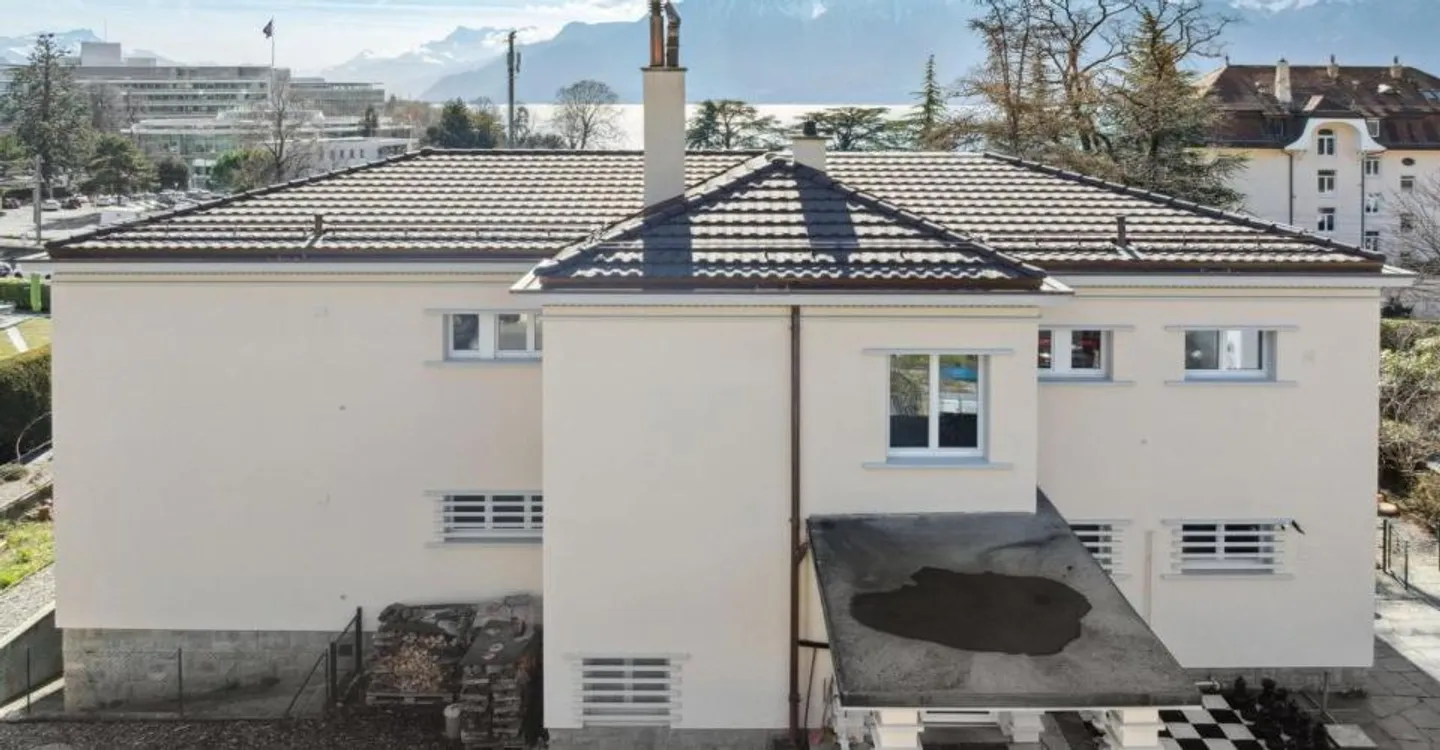 In einem Einfamilienhaus, 4 1/2 Zimmer mit Terrasse und privatem Garten - Foto 11 von 12