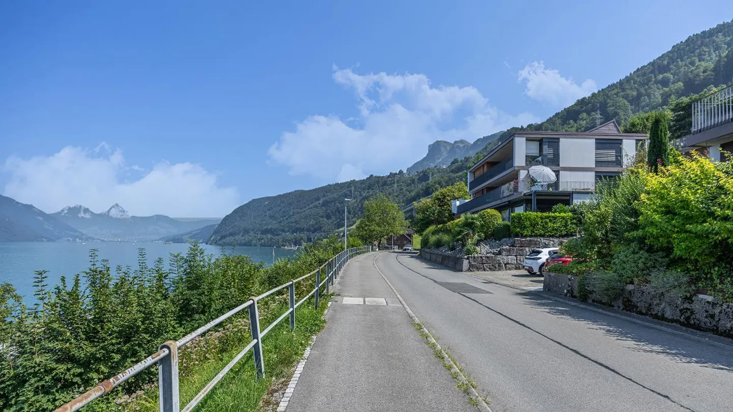 Studio with lake view and outdoor seating area for sale in Beckenried - Photo 5 of 5