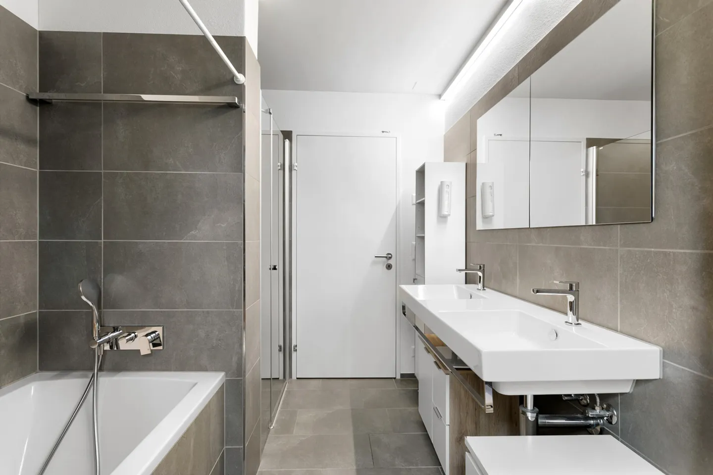 Arrivare e sentirsi a casa - Layout moderno con terrazza protetta - Foto 5 di 7