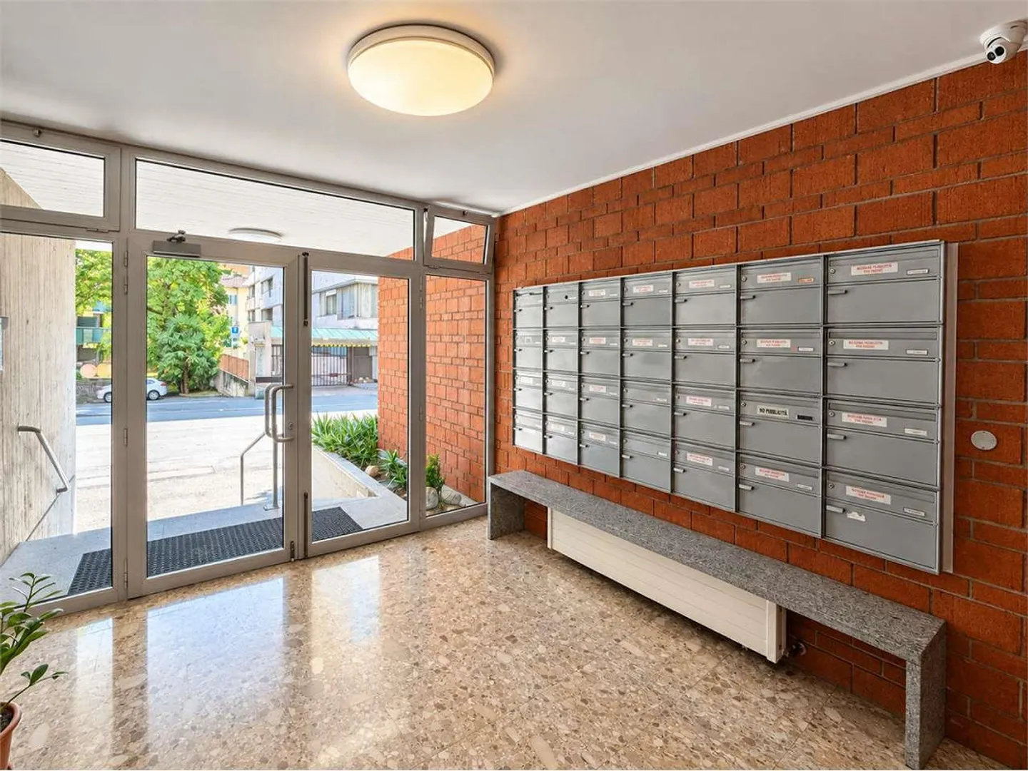 Studio-Apartment in Cassarate - Zweitwohnung - Foto 8 von 13