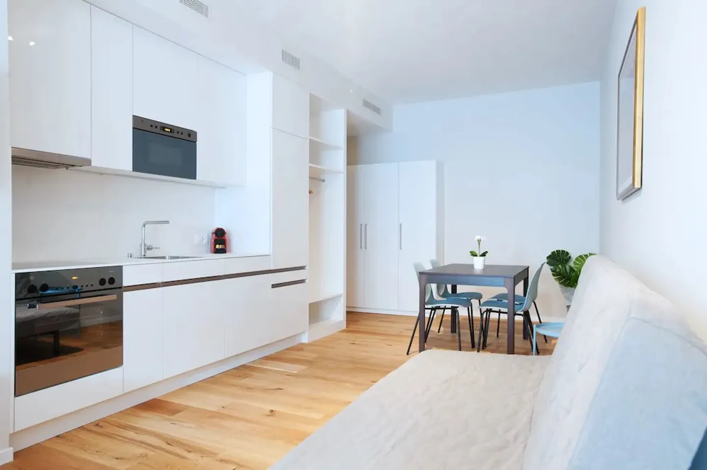 Condominio/Appartamento in affitto, Rümelinsplatz, a Basilea, Svizzera - Foto 8 di 10