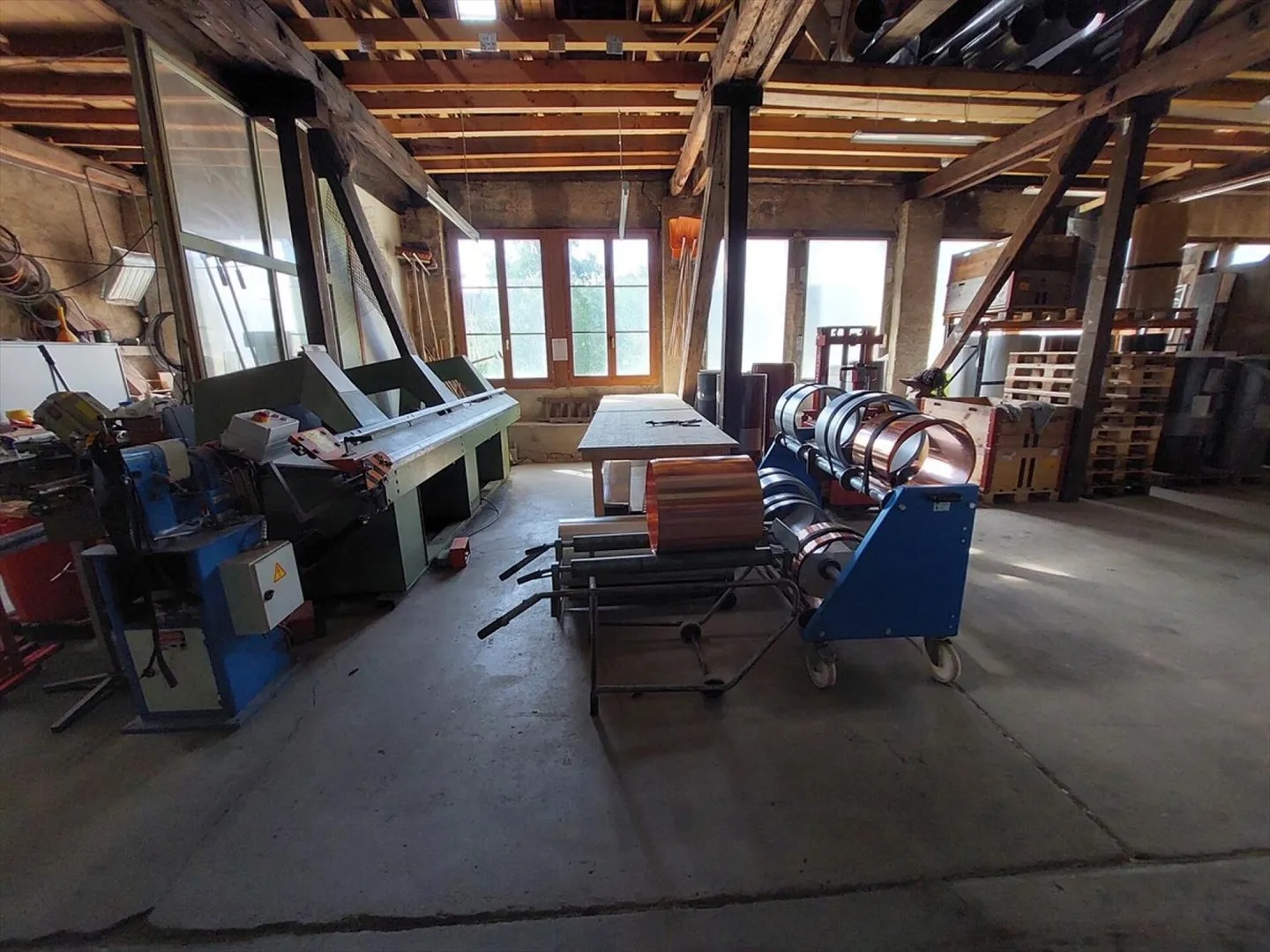 Magazzino, garage e laboratorio multifunzionale - Foto 6 di 9