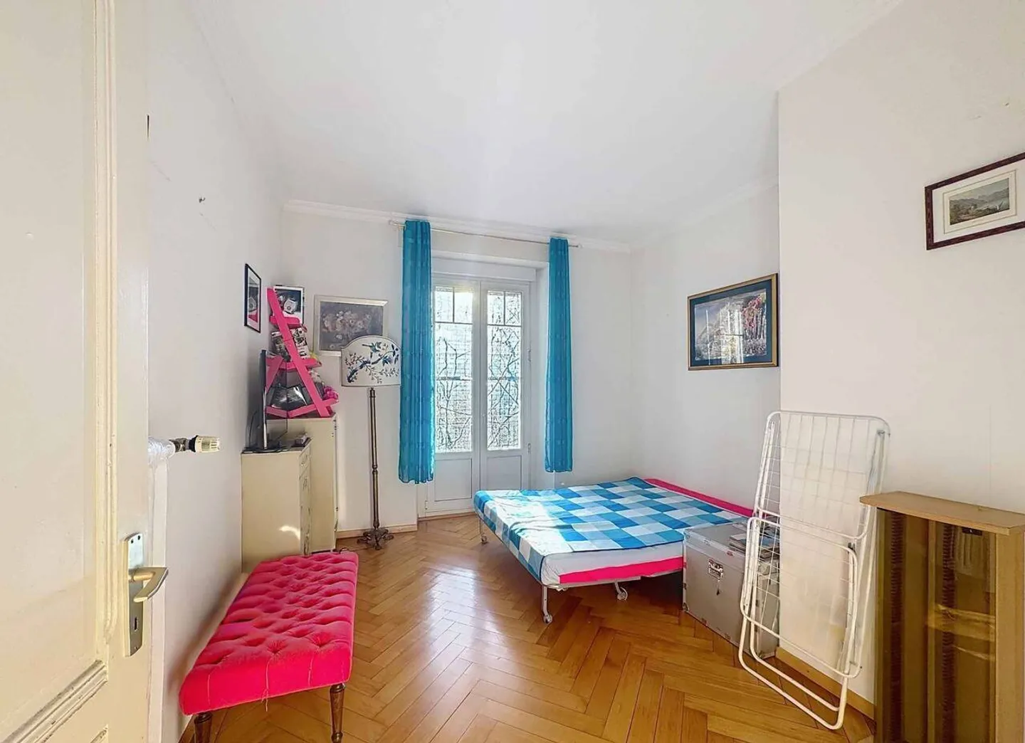 4.5 rooms with character and large balcony - Photo 13 of 13