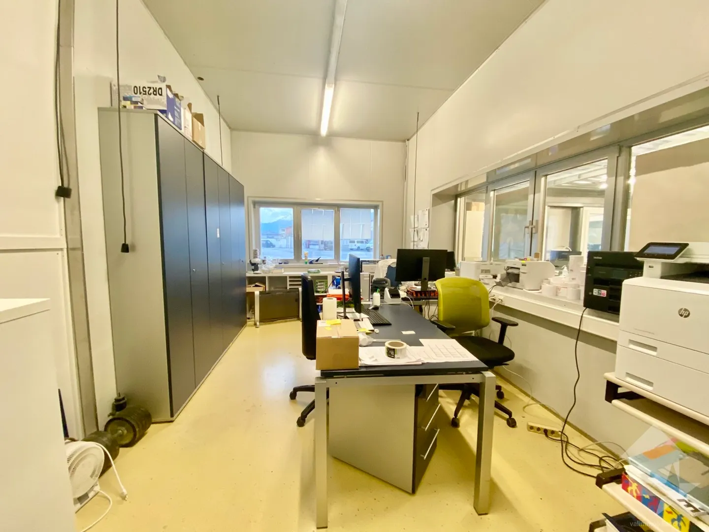 Industrial hall of 5031 m3 + 31 box garages between Sion and Sierre - Photo 23 of 26