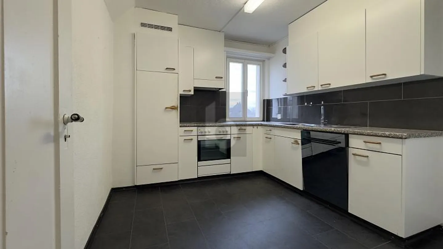 AN PERFEKTER LAGE PER SOFORT BEZUGSBEREIT - Foto 3 von 6