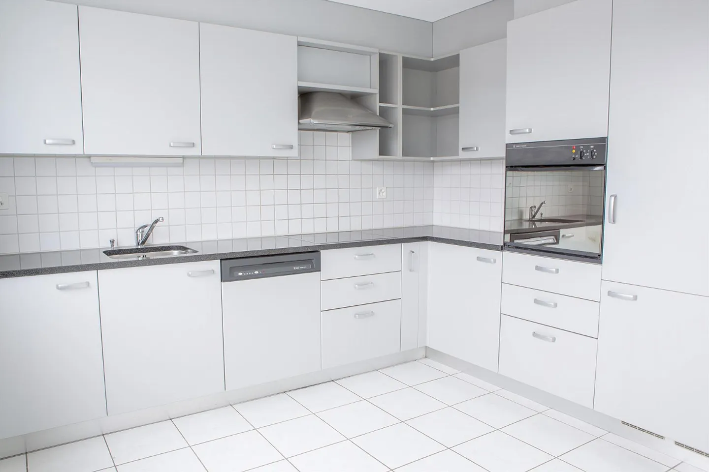 Adorable 2.5-room apartment in downtown Bulle! - Photo 3 of 6