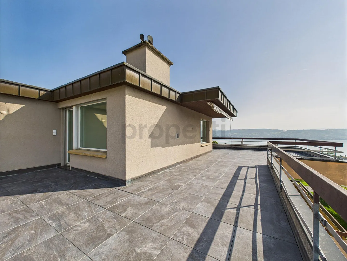 Exclusive 3-room penthouse apartment with a view in Wädenswil - Photo 9 of 11