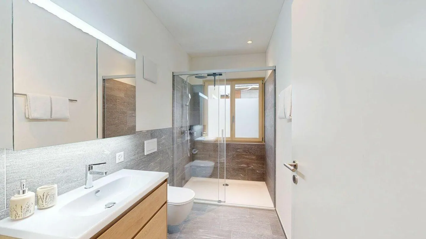 Appartamento 2.5 locali con gestione nella Tgesa Romana - Foto 6 di 10