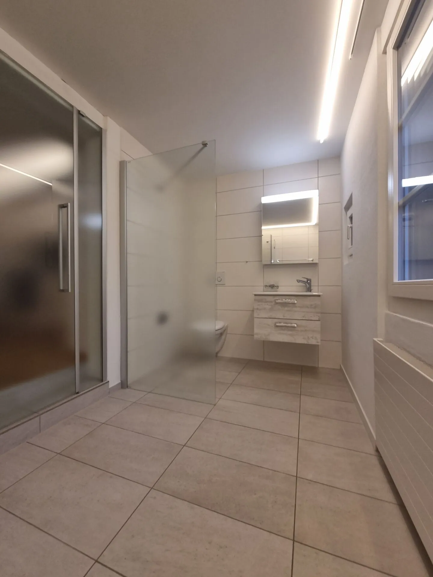 Beautiful apartment with a view of the cemetery square - Photo 5 of 5