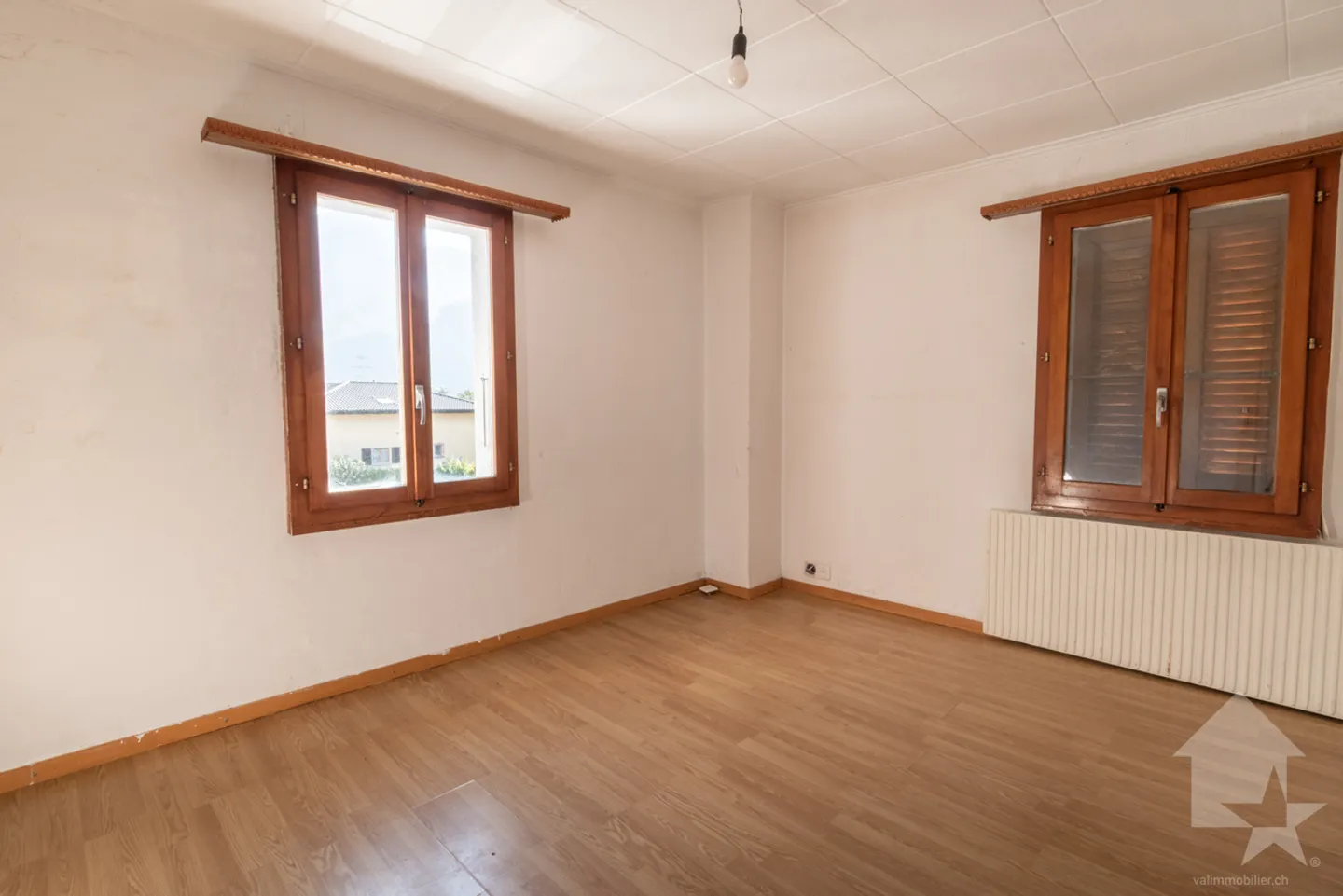 Small building with two apartments to renovate - Photo 4 of 6