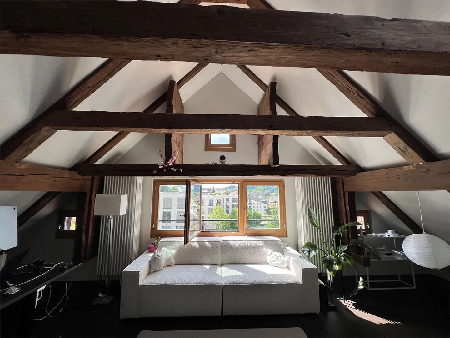 Moderne Dachwohnung zur Miete - Foto 1 von 9