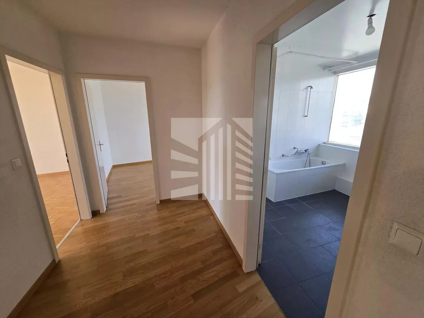 Bureau à louer - Photo 4 sur 6