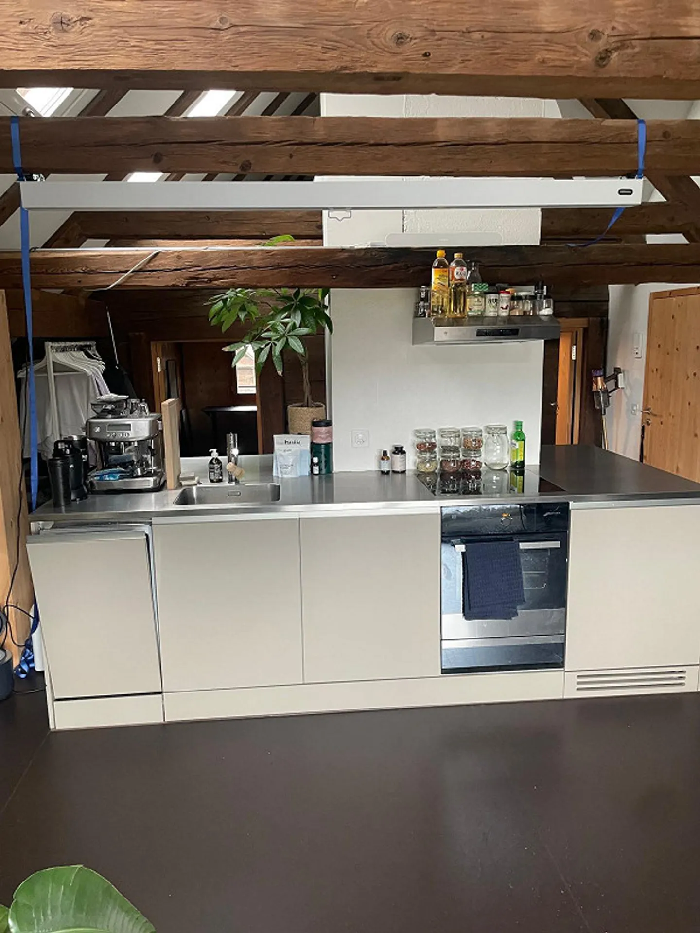 Moderne Dachwohnung zur Miete - Foto 6 von 9