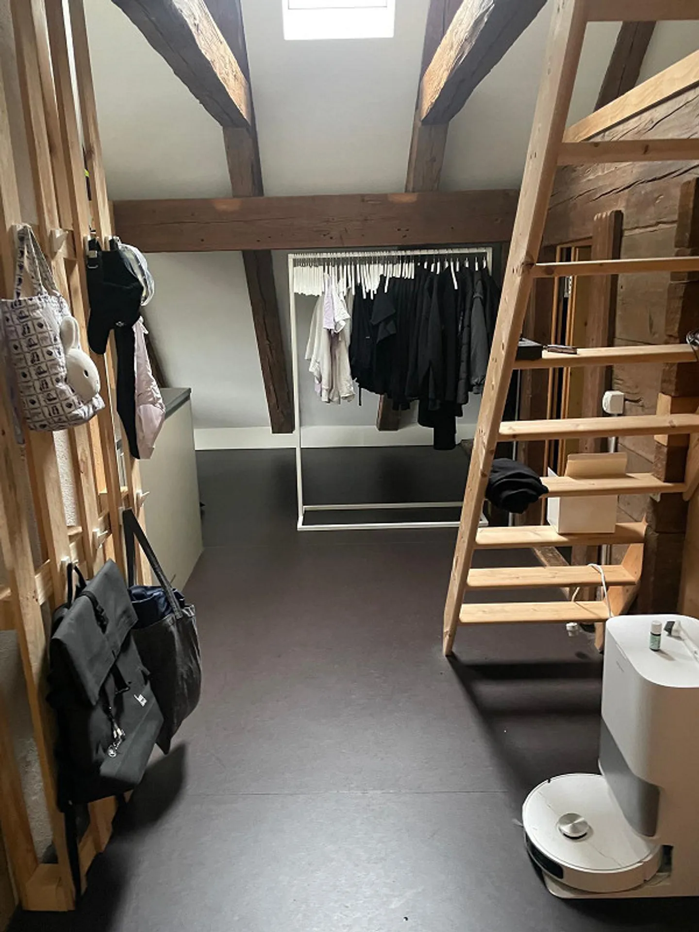 Moderne Dachwohnung zur Miete - Foto 7 von 9