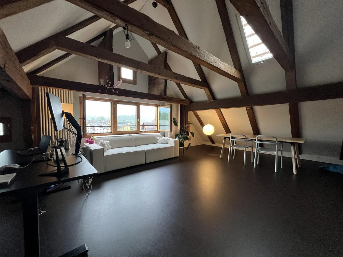 Moderne Dachwohnung zur Miete - Foto 4 von 9