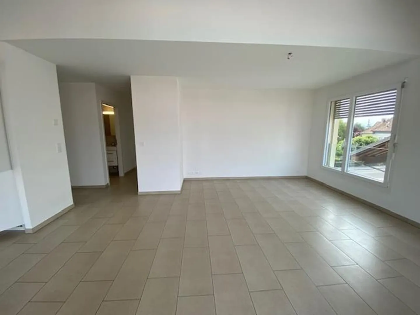 APPARTEMENT 4.5 PIECES (COMBLES) - Photo 6 sur 13