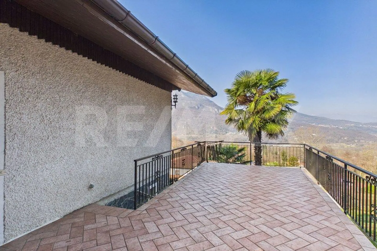 Belle et ensoleillée maison dans un emplacement panoramique (Italie) - Photo 13 sur 13