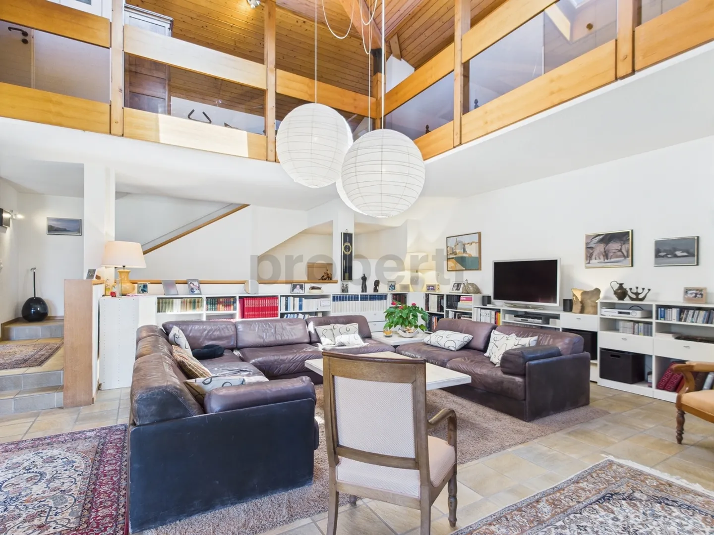 Villa individuelle de standing avec jardin, piscine et vue panoramique à Sion - Photo 4 sur 10