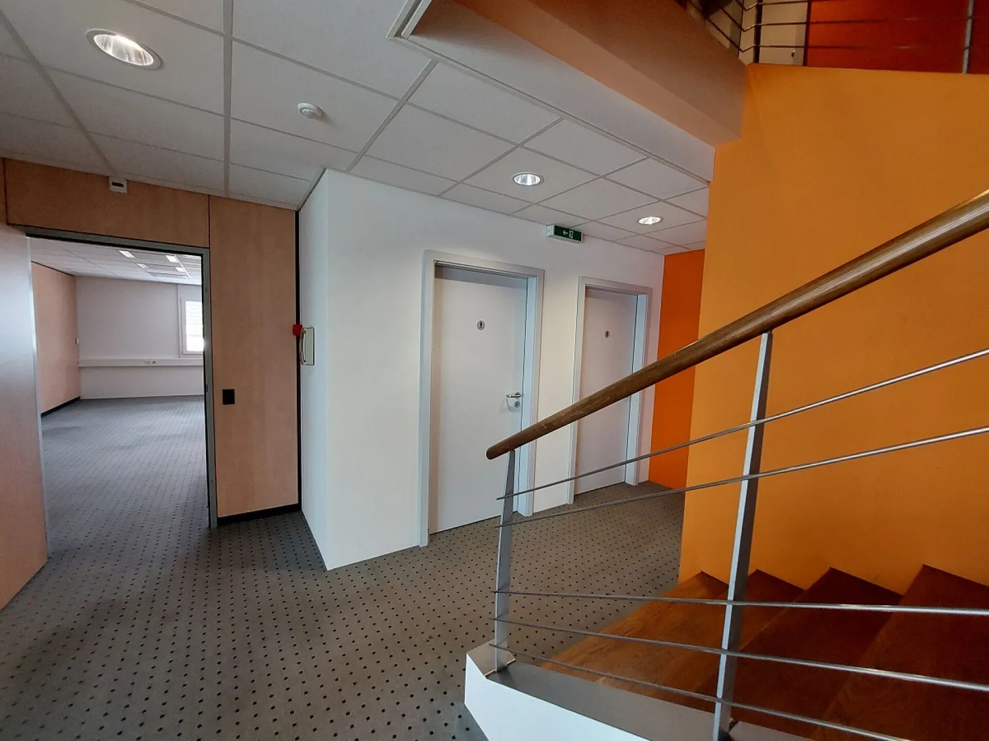 Commercial building with 23 outdoor parking spaces - Photo 8 of 13