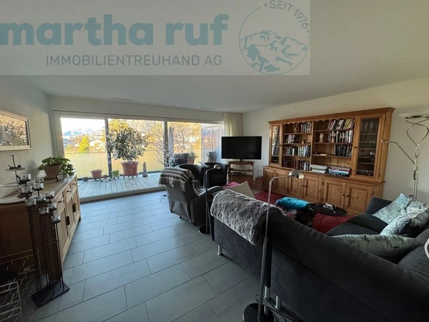 Appartement moderne de 3,5 pièces dans un emplacement calme et central - Photo 2 sur 11