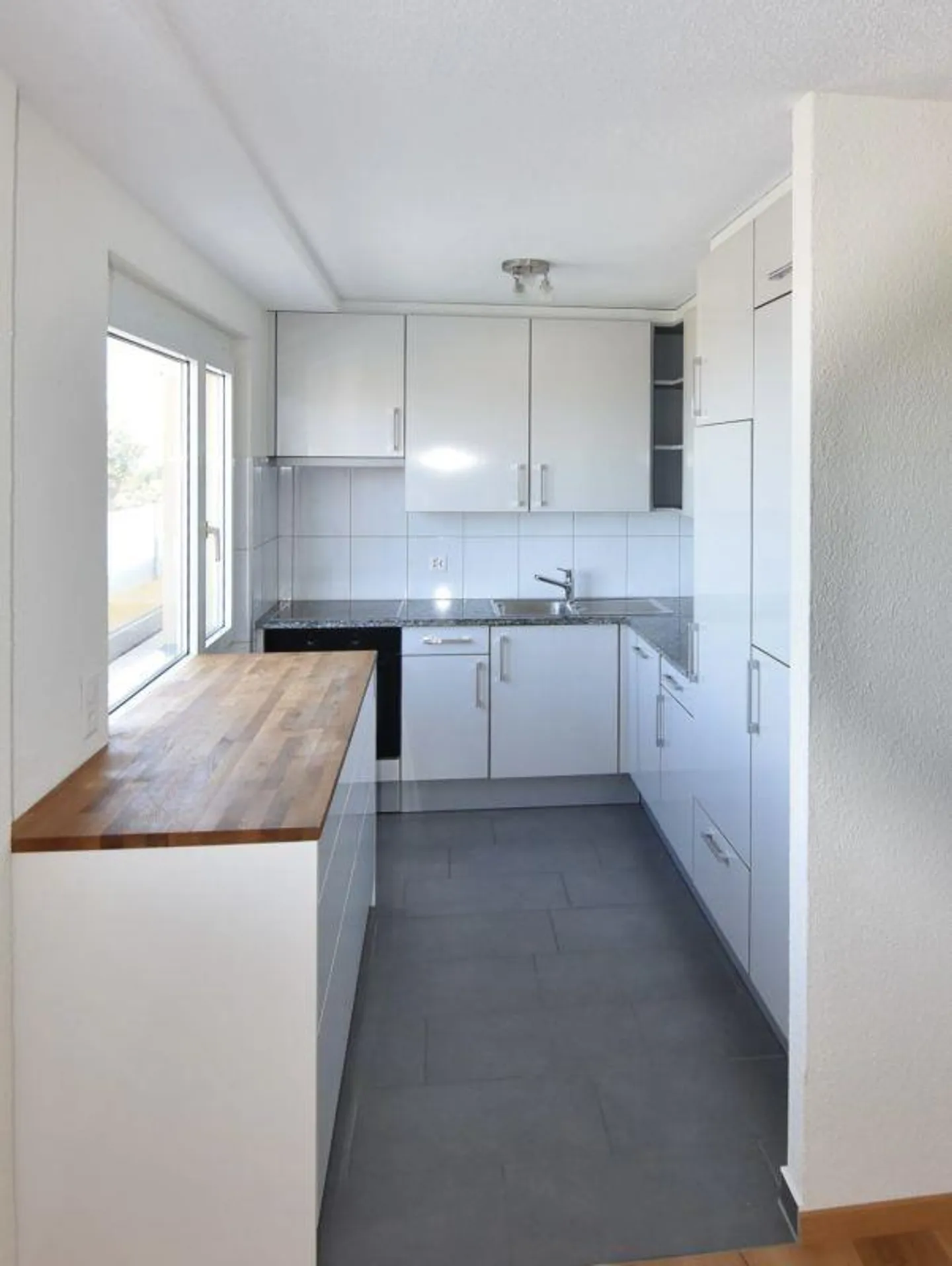 Appartamento Attico 3 1/2 con Vista Fantastica sul Lago - Foto 6 di 13